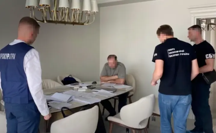 Фінансова схема на 5 мільйонів гривень: керівнику державного підприємства на Буковині вручили підозру