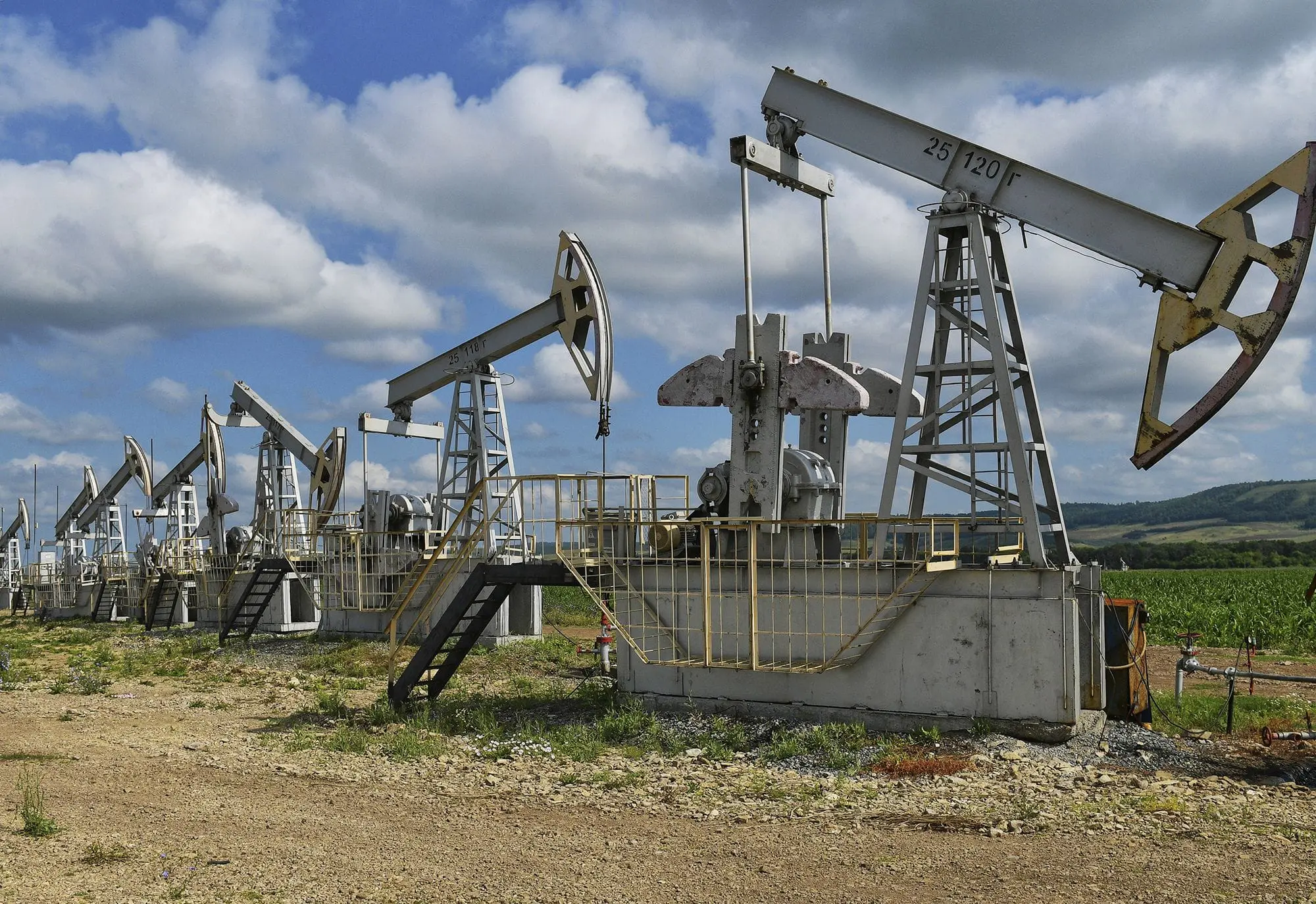 ЗМІ: ЄС робить крок до нового підходу до "стелі цін" на російську нафту