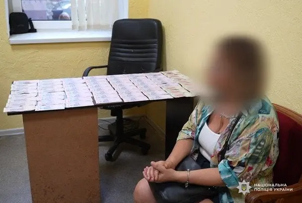 Одеситка перетворила 89-річну матір на "жебрачку": садила у крісло колісне, приковувала ланцюгом і змушувала просити гроші