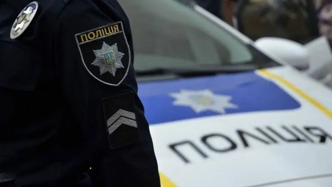 Поліція перевіряє інформацію про отруєння собак та вбивство голубів в Одесі