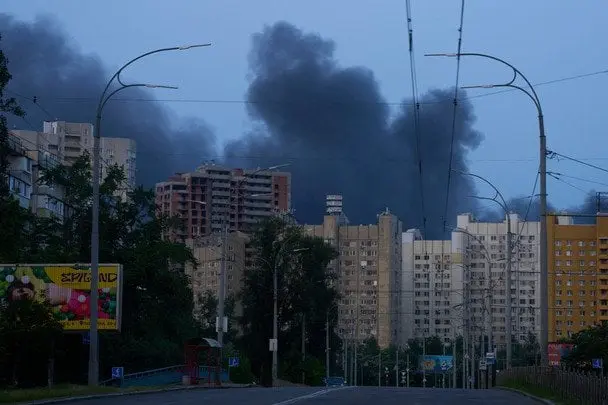 Оболонь - одна з цілей: місцева влада повідомила наслідки атаки на Київ