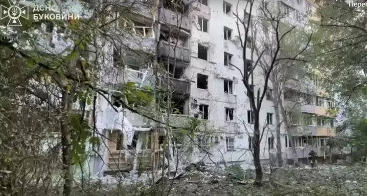 Пошкоджено понад 100 квартир, 10 магазинів, згоріло два авто. В ОВА підвели підсумки ворожого удару