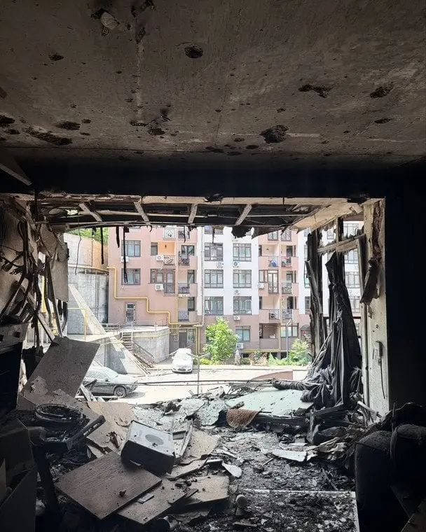 Руїни замість квартири: сім’я нардепа постраждала від атаки РФ у Києві (фото)