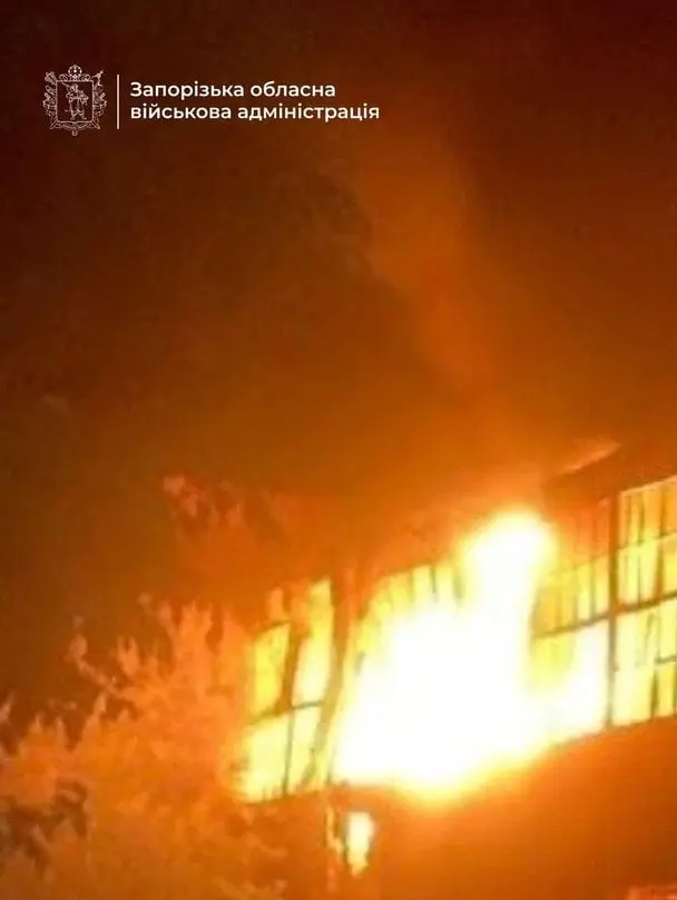 Через атаку росіян сталося займання в одному з районів Запоріжжя