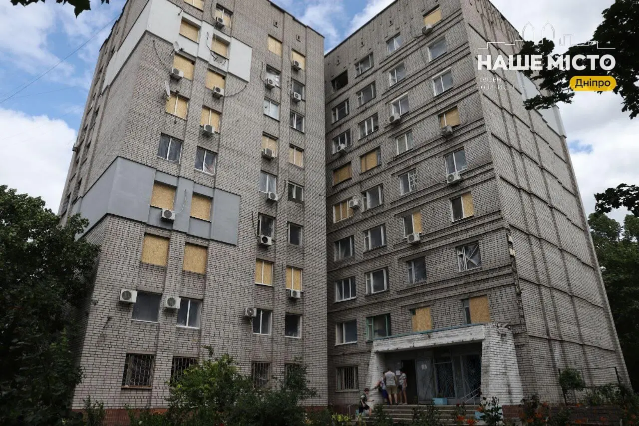 Дніпро оперативно відновлює пошкоджене внаслідок ворожої атаки житло: як отримати компенсацію