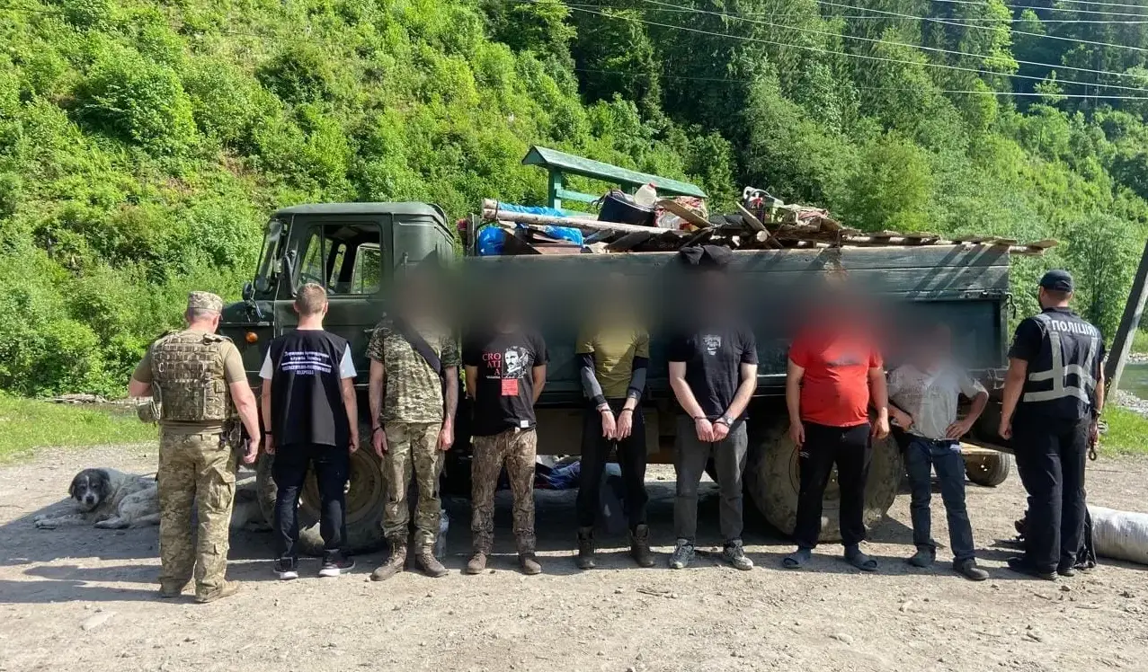 На Закарпатті викрили переправників, які збиралися доправити в Румунію двох вінничан