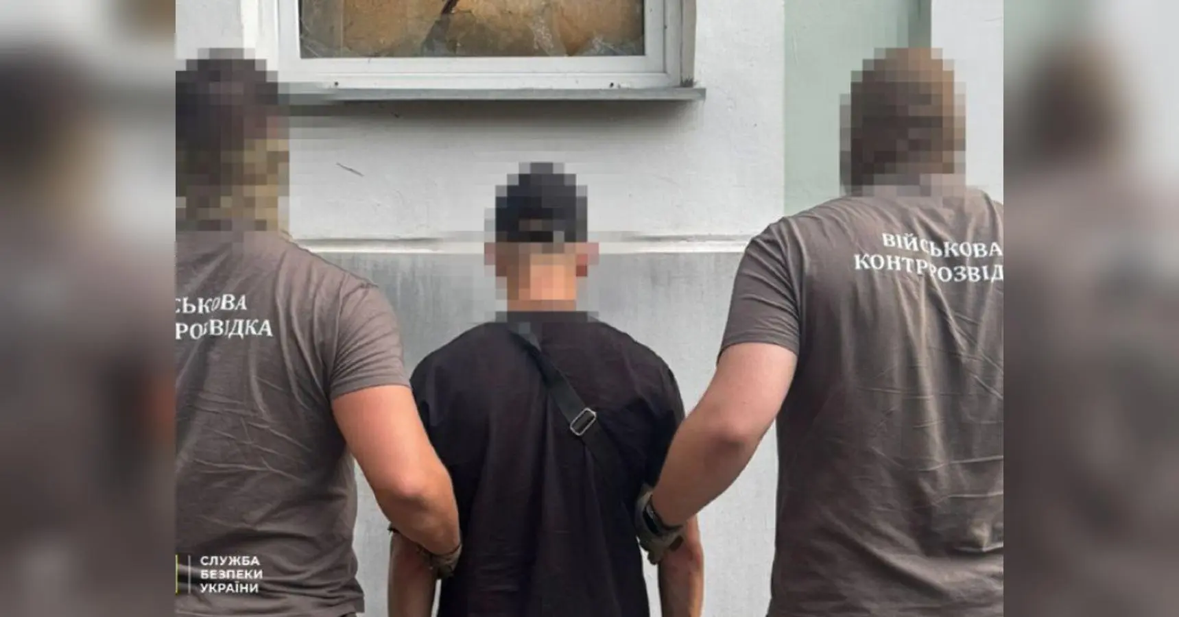 Працював на росію через борги в казино: СБУ викрила «крота» серед військових