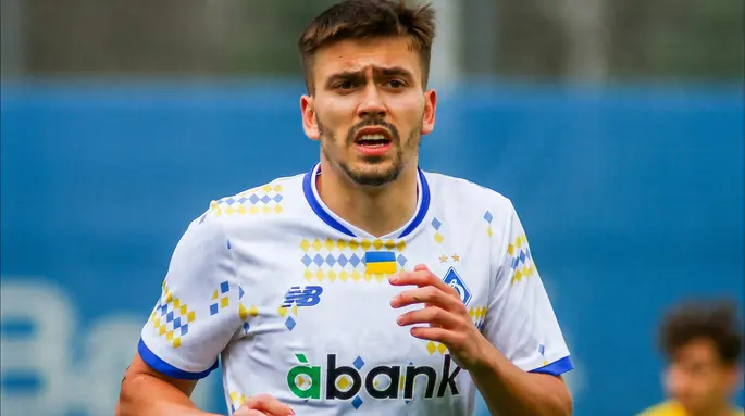 Зоря на зборах переглядає півзахисника Динамо