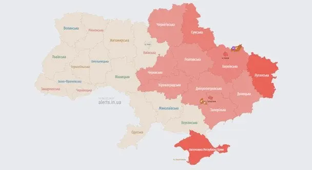 Частину України охопила повітряна тривога: де є загроза балістики