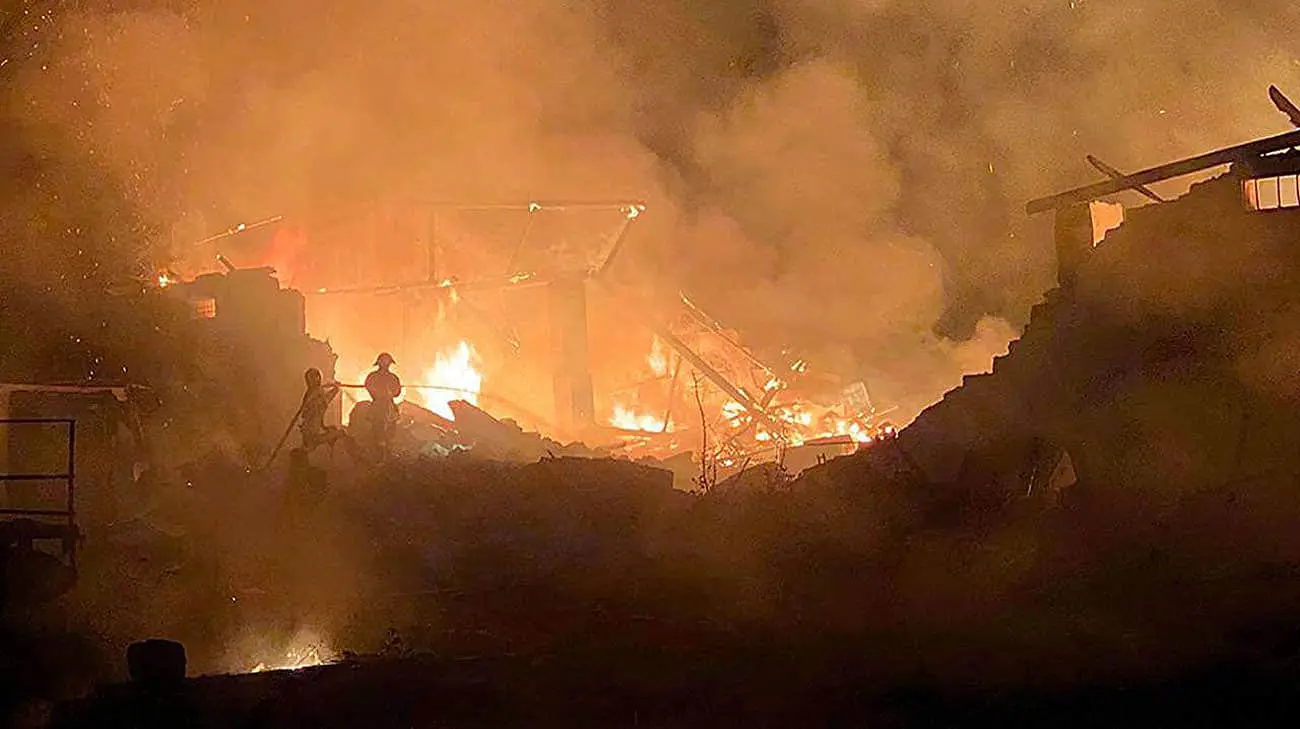 Росіяни атакували Одещину – знищили склади, комбайни і вантажівку