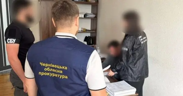 Керівник колонії на Буковині збував будматеріали за заниженими цінами
