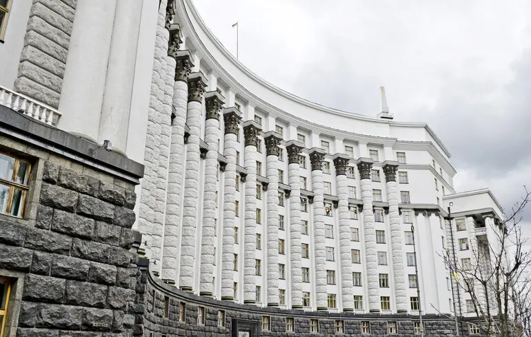 Крім прем’єра змінять щонайменше чотирьох міністрів – депутат