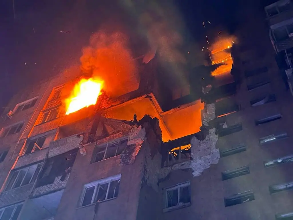 Атака на Одесу: під ударом опинилася 9-поверхівка, багато постраждалих (фото)