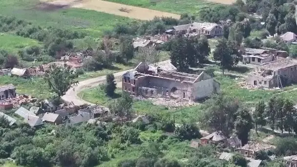 Кіндратівка на Сумщині знищена вщент: військові показали моторошні кадри з прикордонного села