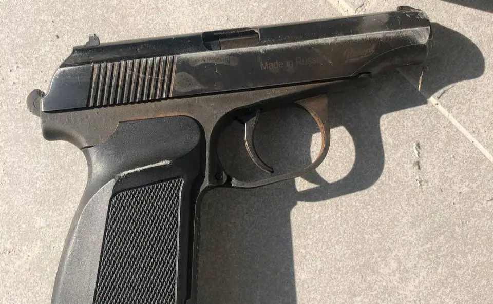 П’яний безробітний у Києві з гранатою та пістолетом погрожував охоронцю ЖК