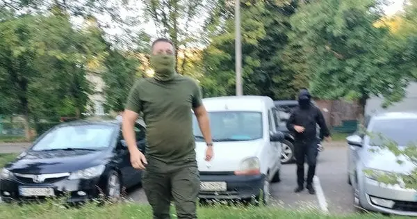 В Ужгороді звільнили та мобілізували поліцейського після допомоги ветерану у конфлікті з ТЦК