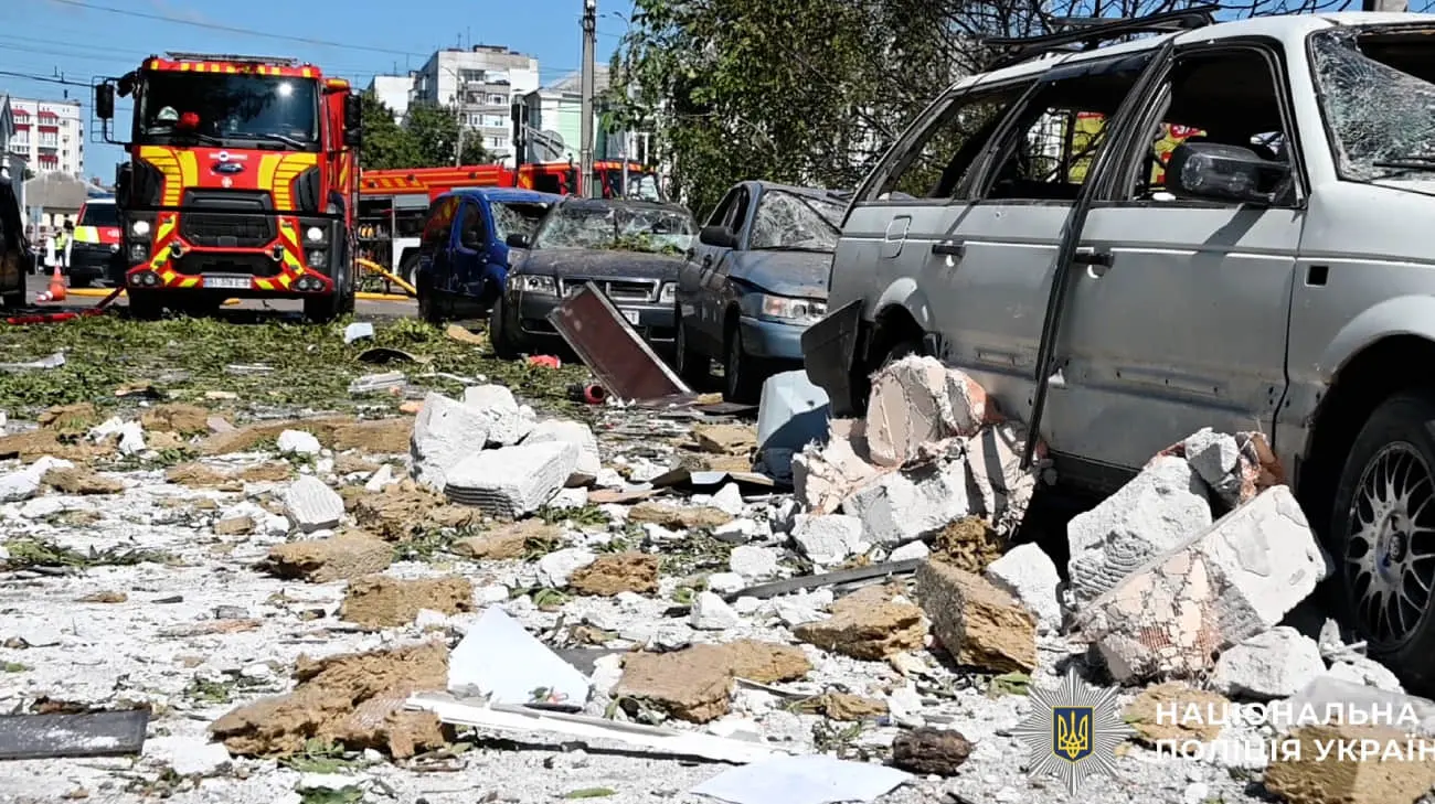 До 47 людей зросла кількість поранених від удару дронів РФ по ТЦК в Полтаві