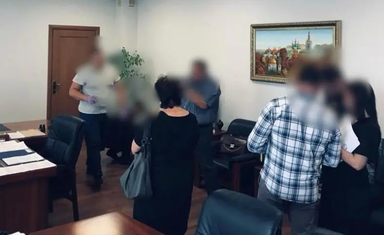 На Київщині викрито 9 учасників злочинної групи, що заволоділа 4,6 млн грн на відновленні зруйнованих будинків – Прокуратура
