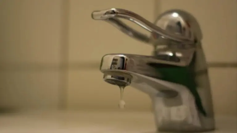 У Києві після російської атаки без водопостачання залишились близько 500 будівель