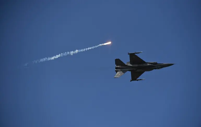 Військові експерти закликають Європу розпочати місію Skyshield зі збиття дронів РФ над Україною — ЗМІ