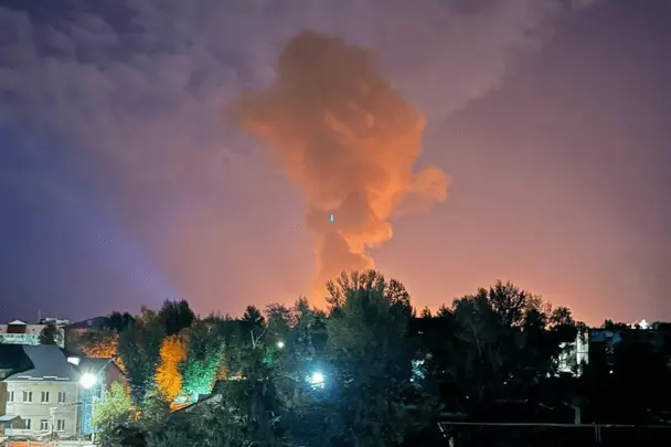 Drone Attack Hits Saratov Oil Refinery – Fire Reported