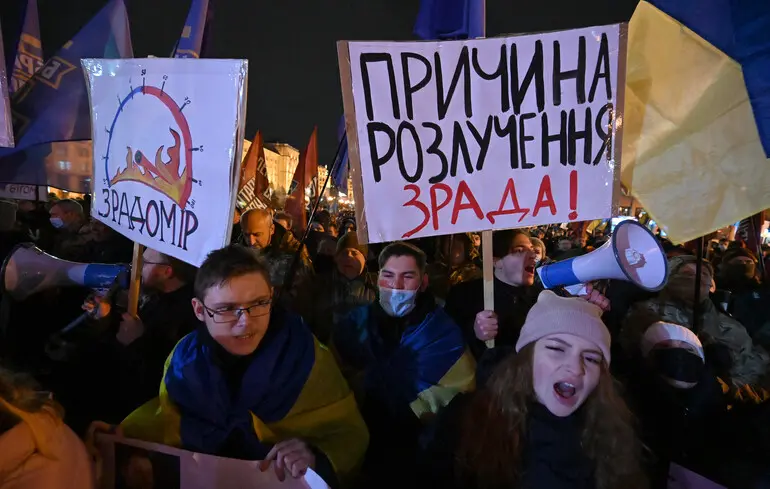 Зрадська зрада. Чи дійсно зрадників стає більше?