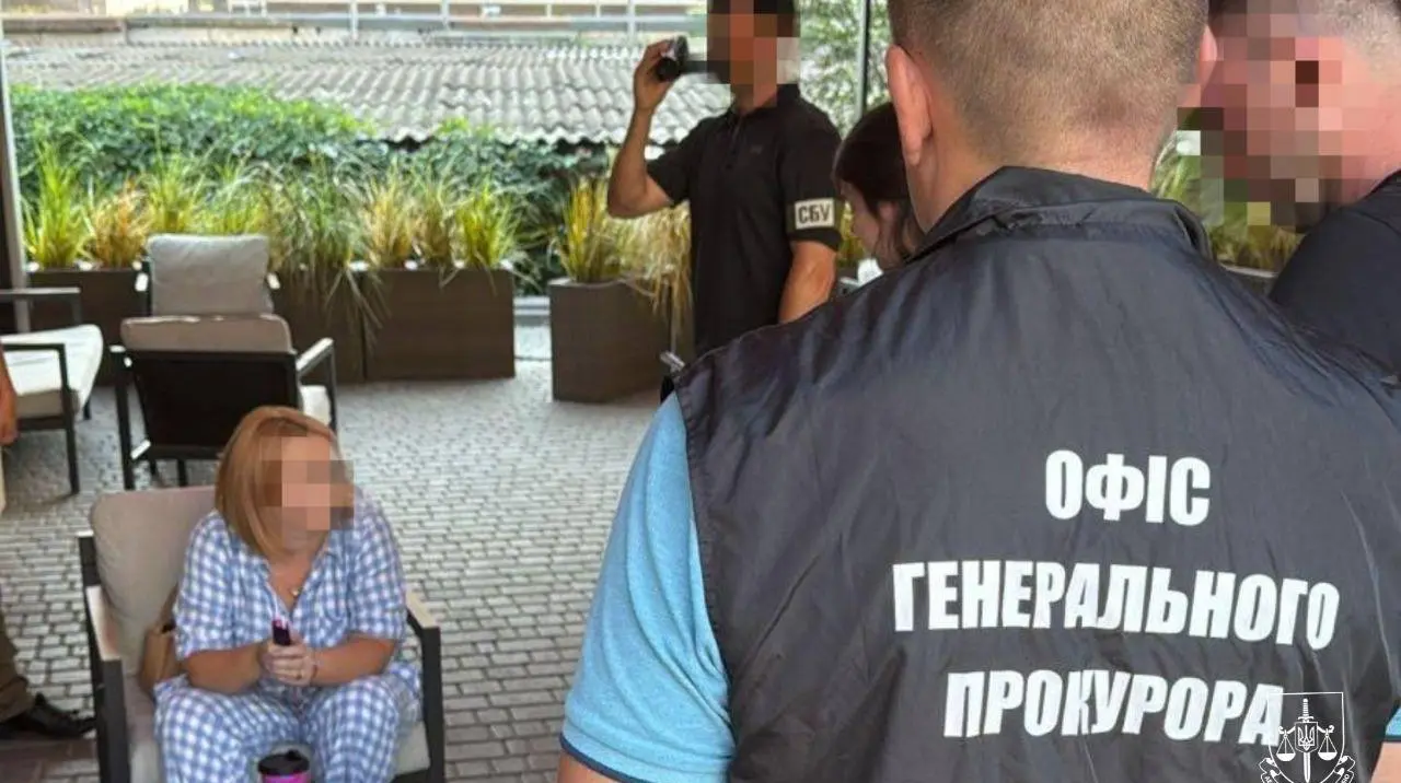 Одеська митниця: службовицю підозрюють у вимаганні понад 270 тис. грн