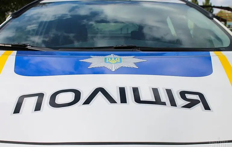 На Львівщині патрульні збили неповнолітнього хлопця, який перебігав дорогу