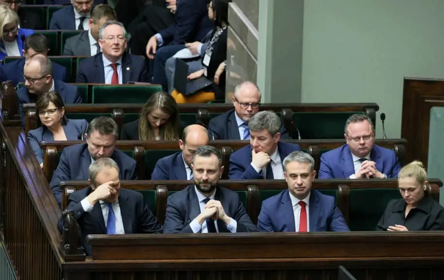 ЗМІ: заступника Сікорського, в якого були проблеми з алкоголем, все ж звільнять