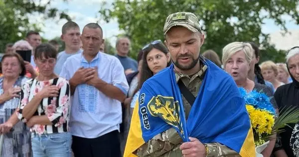 Мешканці села Купновичі урочисто зустріли Василя Волошинського, який повернувся з полону
