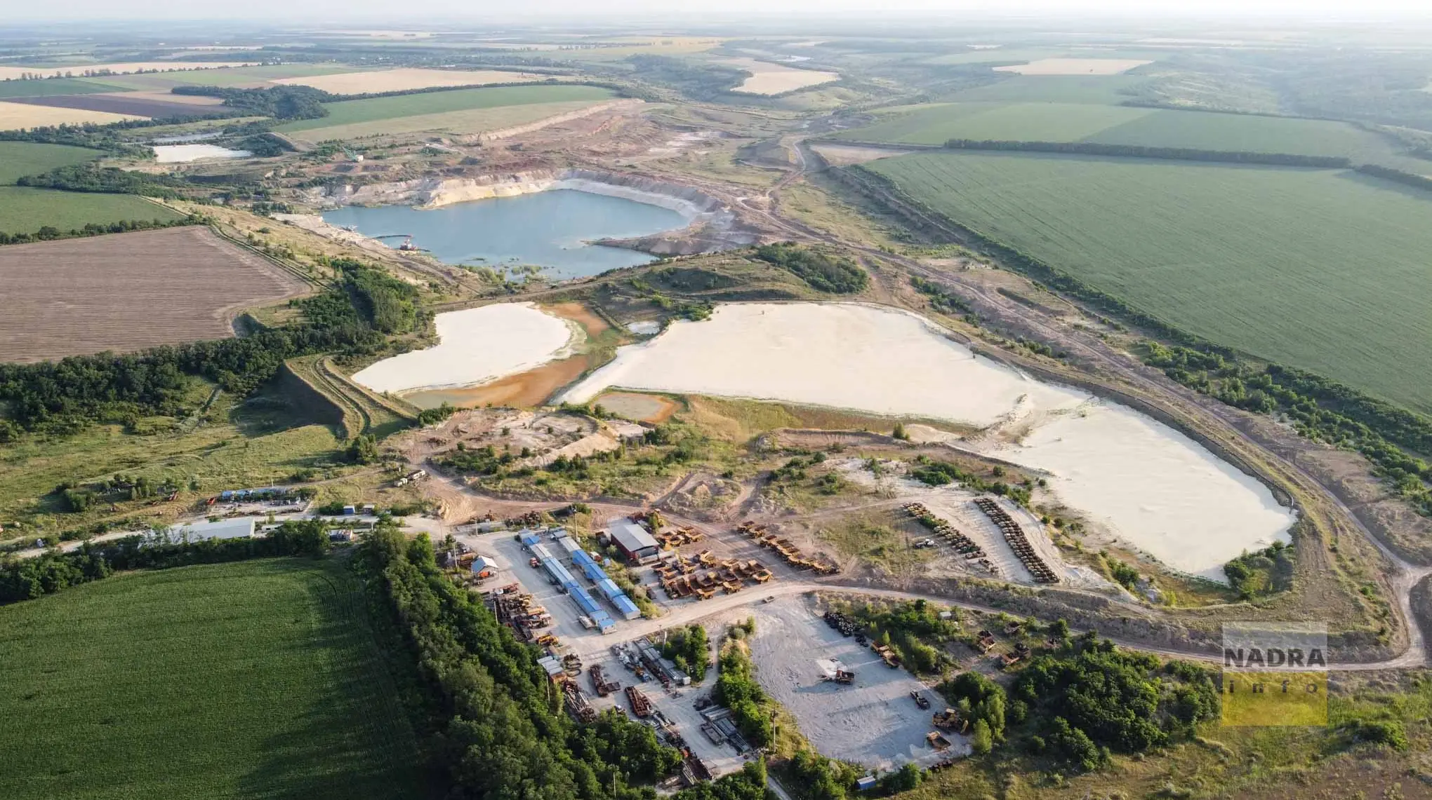Комбінат Фірташа "виселяють" із карʼєру