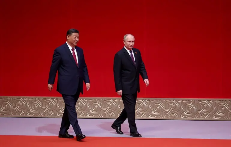Візит Путіна до Китаю: глава Кремля та Сі спробують узгодити позиції щодо війни РФ проти України — The Guardian