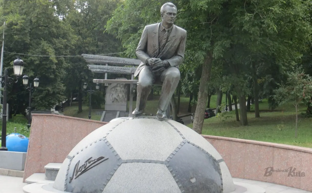 Зневірювання планів знесення пам'ятника Лобановському - спростування