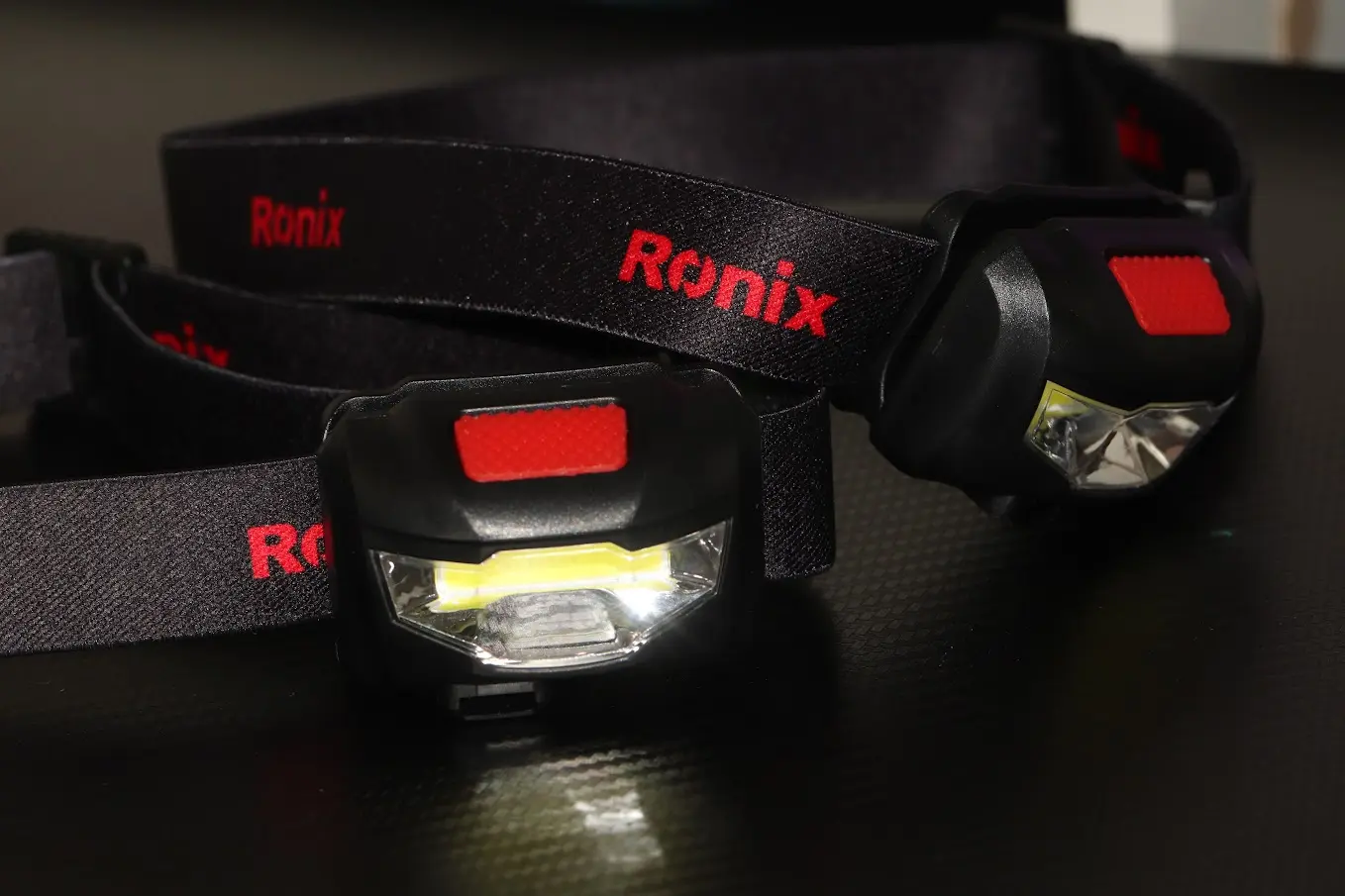 Ronix RH-4285 – компактний налобний ліхтарик