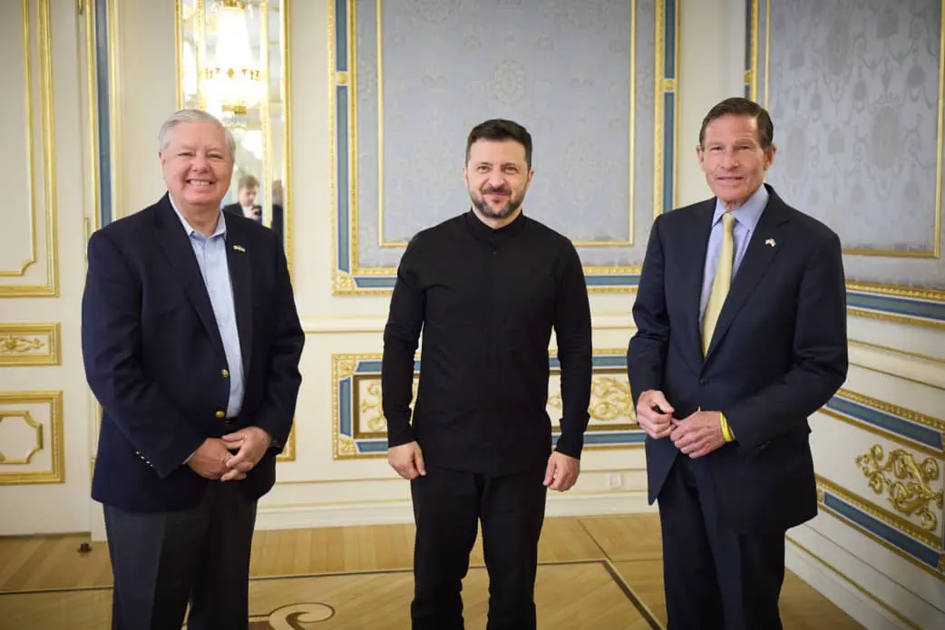 Зеленський зустрівся із сенатором Гремом, який просуває "розгромні" санкції проти РФ