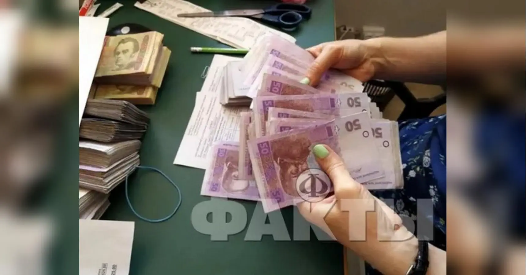 Хто має право на пенсію при стажі в 10 років і скільки буде отримувати
