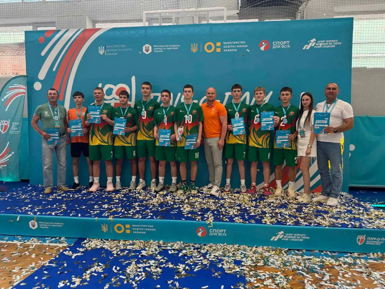 Юні вінничани здобули «бронзу» на змаганнях «Пліч-о-пліч. Всеукраїнські шкільні ліги»