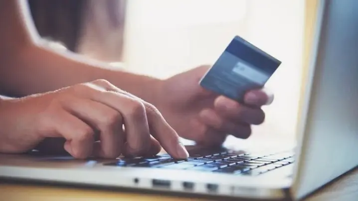 Псевдобанкіри ошукали буковинця на 10 тисяч гривень