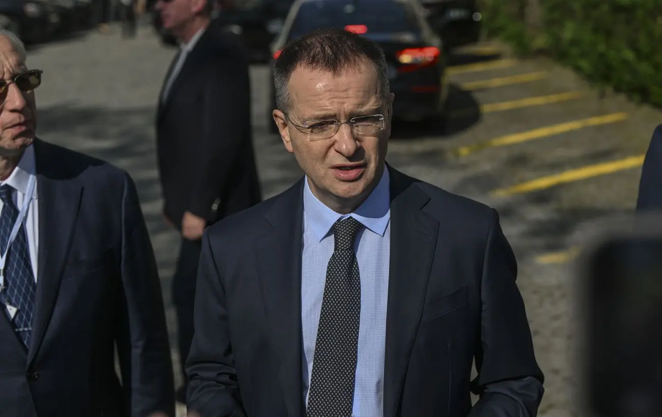 Мединський цинічно відреагував на передачу Україні тіл солдатів РФ