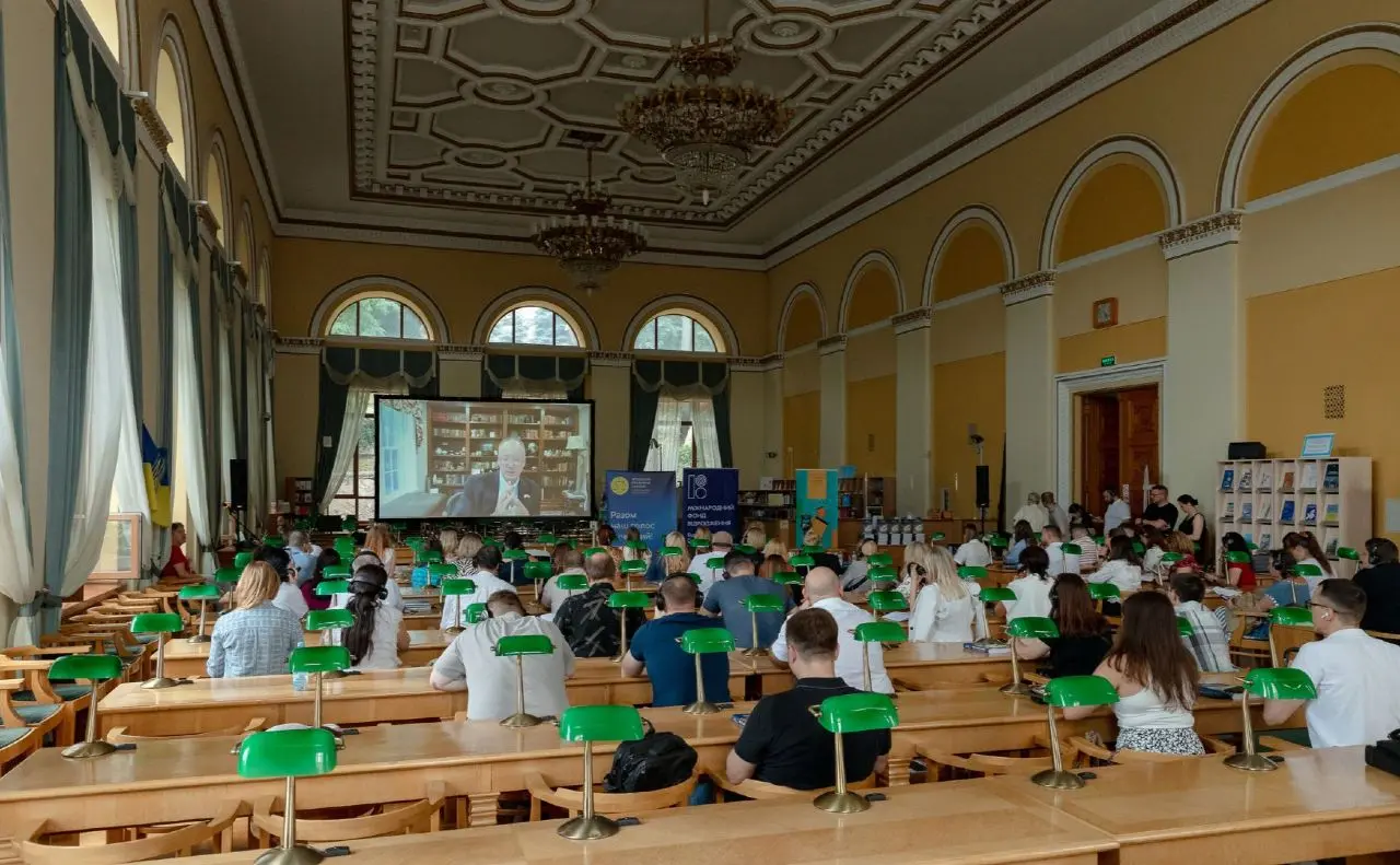 У Києві презентували українське видання книги Пола Р. Вільямса про роль права в досягненні миру