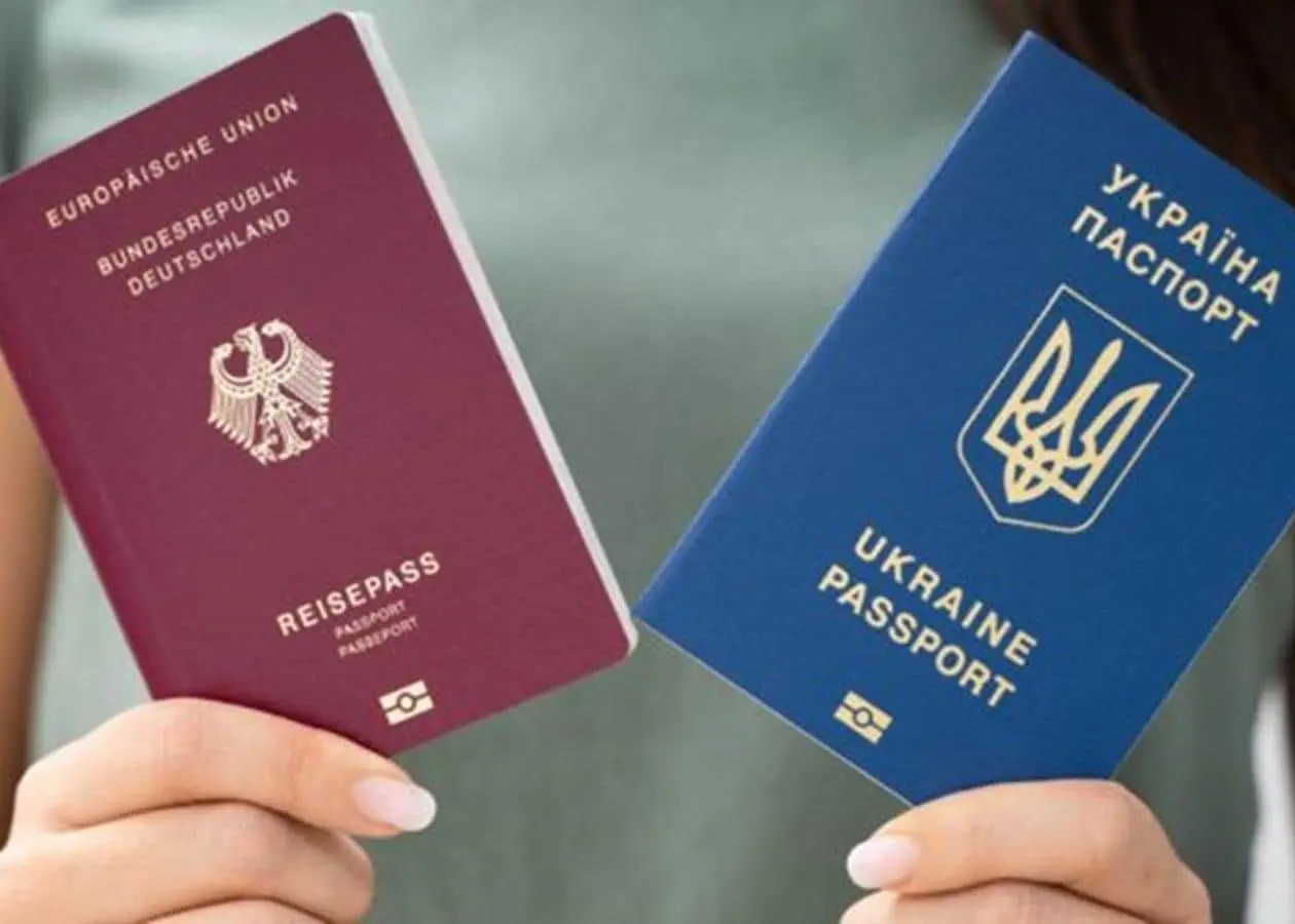 Зеленський підписав закон про множинне громадянство