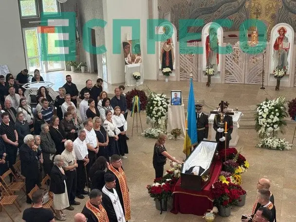У Львові прощаються з нардепом Рущишиним, загиблим у ДТП (фото)