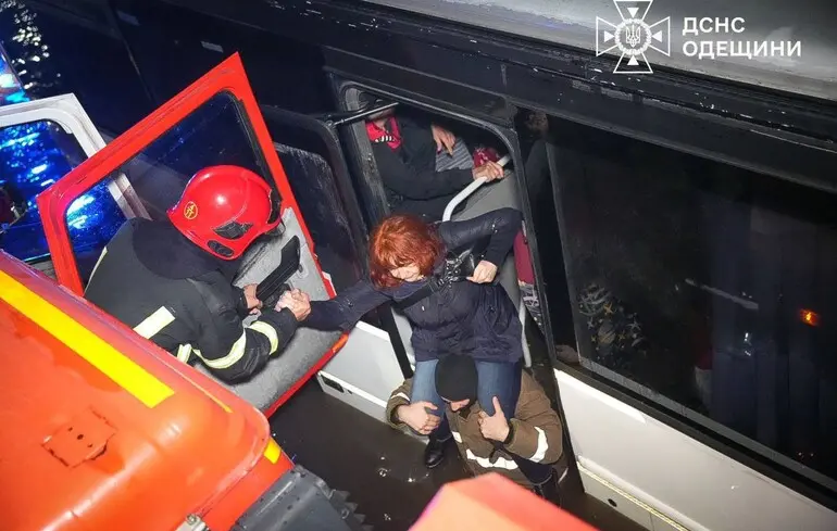 В Одесі завершили пошукові роботи після масштабного потопу: скільки людей вдалося врятувати