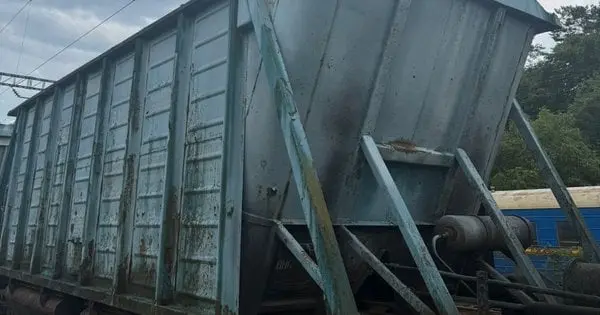 У Брюховичах 15-річного підлітка уразило струмом, він робив селфі на вагоні потяга