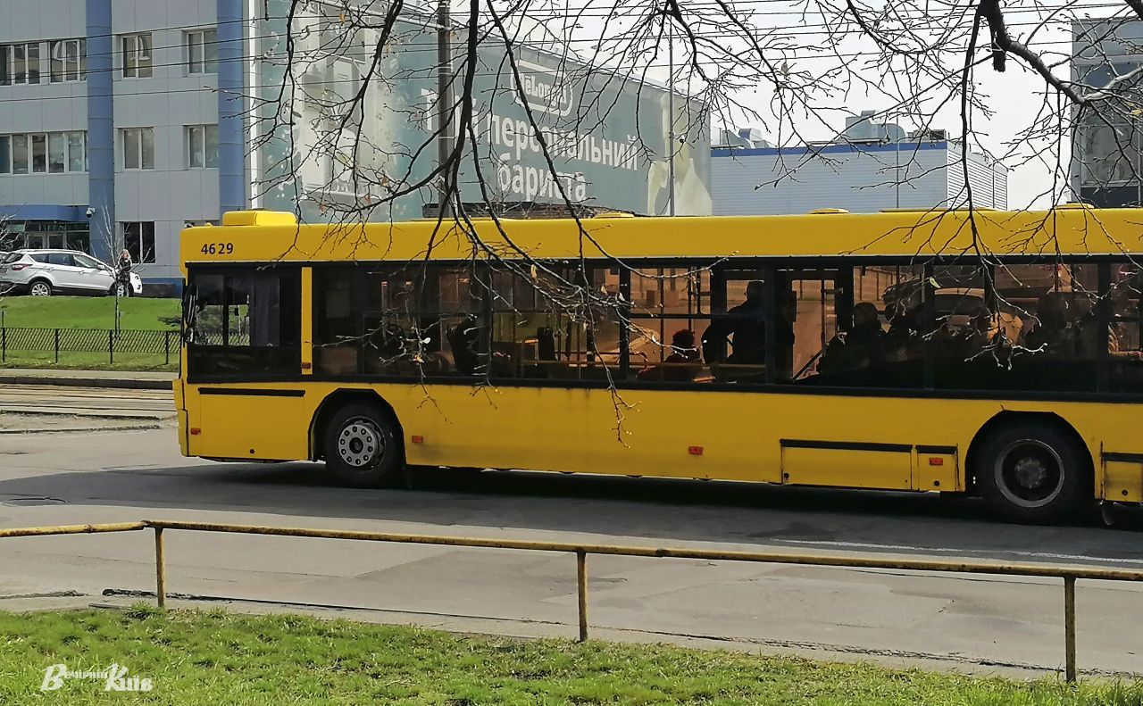 У столиці на вихідні змінить рух низка автобусних маршрутів і один тролейбус