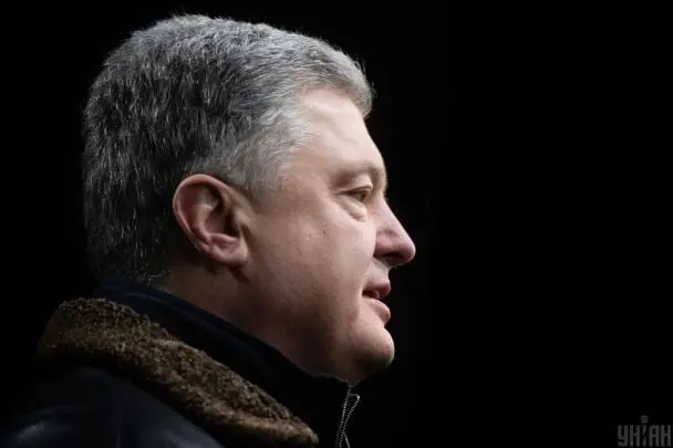 Порошенко зранку вимагав дати ЗСУ далекобійні ракети: йому пригадали, як він заблокував їхнє виробництво