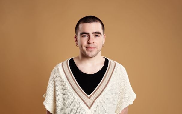 Відомий український співак зізнався у залежностях і шокував лікуванням в реабілітаційному центрі