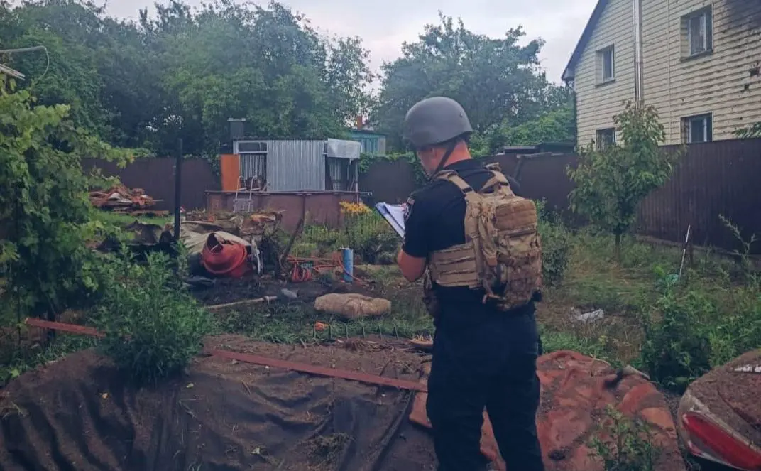 На Київщині «тривога» тривала 10 годин: пошкоджені будівлі і авто