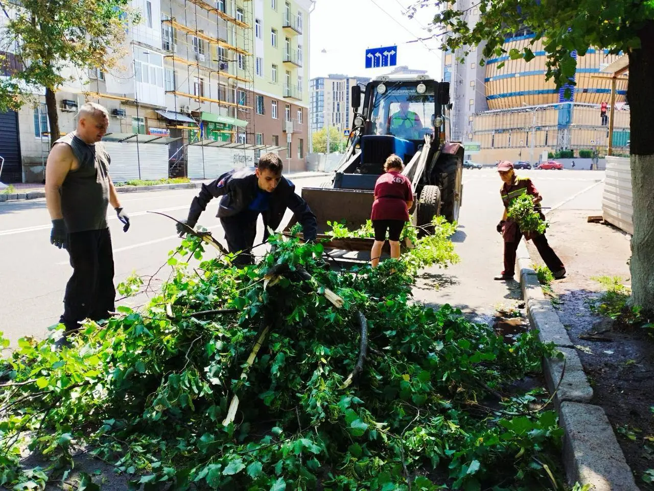 Якої шкоди завдав руйнівний буревій Харкову, підраховують у мерії
