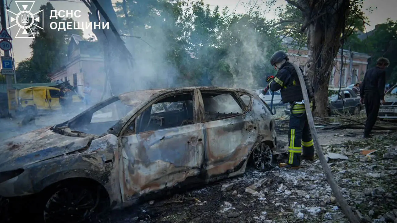 Під завалами в Одесі шукають ще 2 людей – ОВА